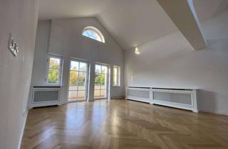 Loft kaufen in 14532 Kleinmachnow, Außergewöhnliches Dachgeschoss in historischer Villa – Loft-Wohnraum mit bis zu 5 m Deckenhöhe