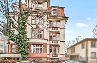 Wohnung kaufen in 60325 Westend-Süd, Frankfurt-Westend: Vermietete 4-Zimmer-Altbauwohnung mit Balkon – Attraktive Kapitalanlage