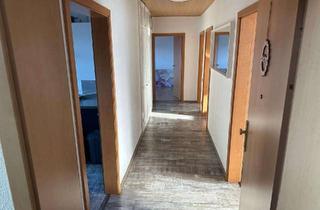 Wohnung kaufen in 59302 Oelde, 4 Zimmer Wohnung mit Balkon und Garage in Stromberg