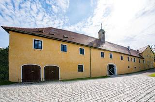 Wohnung mieten in Hofmarkstraße, 86704 Tagmersheim, Sanierte 1-Zimmer-Wohnung (WE02) mit EBK in einem Nebengebäude einer Schlossanlage Tagmersheim