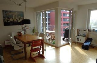 Wohnung mieten in Oskar-V.-Miller-Straße 46, 60314 Ostend, sonnige Wohnung am Mainufer mit einem herrlichen Südbalkon