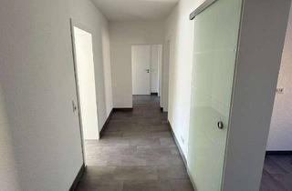 Wohnung mieten in Rennbahn 60, 99817 Eisenach, Moderne 4-Raumwohnung mit sonnigem Balkon und Abstellkammer