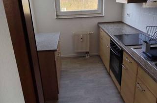 Wohnung mieten in Mittweidaer Str. 56, 09249 Taura, DG =2.OG ! gemütliche 3 Zi.-Whg + EBK 25,- € monatl !