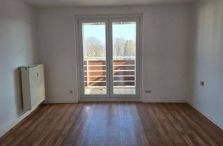 Wohnung mieten in Straße Der Freundschaft, 39624 Kalbe, 2-Zimmer-Wohnung mit Balkon und Tageslichtbad (Dusche) in Kalbe