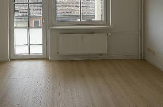 Wohnung mieten in Franz-Schubert-Hof 21, 24943 Engelsby, Senioren/innen Wohnung wird frei! 3 Zimmer, Loggia barrierefrei zum 01.05.2026