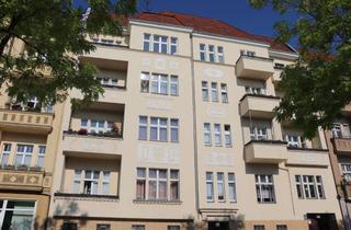 Wohnung mieten in 13583 Spandau, Frisch renovierte Altbauwohnung mit Balkon