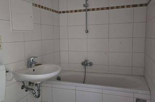 Wohnung mieten in Albrecht-Dürer-Straße 49, 39576 Stendal, Kleine Miete für viel Wohnraum! 3 -Räume + Badewanne + Balkon