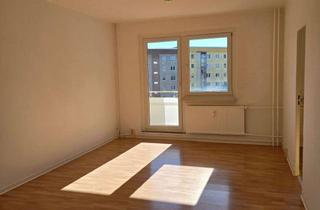 Wohnung mieten in Carl-Spitzweg-Straße 20, 39576 Stendal, Kleine 3 -Raumwohnung zum erschwinglichen Preis + Wanne + Balkon
