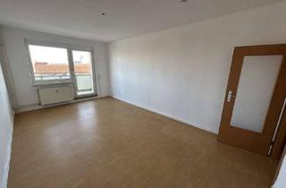 Wohnung mieten in Wolfenbütteler Straße, 38820 Halberstadt, Nicht lange überlegen! Geräumige Wohnung mit großem Balkon!