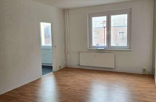 Wohnung mieten in Otto-Lilienthal-Straße 17, 39576 Stendal, Perfekte 2 -Raumwohnung im Hochparterre + Wannenbad