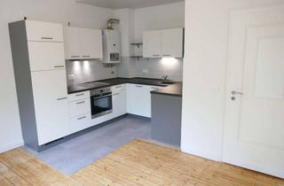 Wohnung mieten in Clausthalerstraße, 45145 Frohnhausen, Traumhafte 2.5Z Altbauwohnung mit Einbauküche, Holzdielen, Balkon