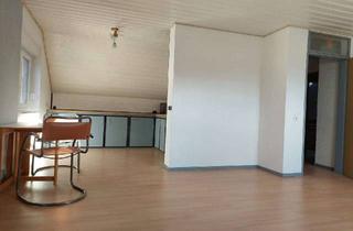 Wohnung mieten in 65468 Trebur, Helle 1-Zimmer Dachgeschosswohnung in Astheim (Trebur)