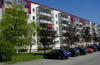 Wohnung mieten in Ratzener Straße 38, 02977 Hoyerswerda, 3-Raum-Wohnung im Erdgeschoss