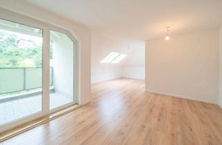 Wohnung mieten in Müglitztalstraße 10a, 01809 Dohna, Attraktive 2-RW mit schönem Balkon* DG* moderne EBK* Tageslichtbad mit Wanne* PKW-SP* zentral* Top