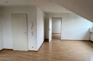 Wohnung mieten in Buschhüterdyk 14, 47803 Inrath/Kliedbruch, Schöne Dachgeschosswohnung in ruhiger Lage