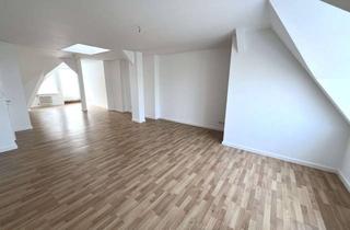 Wohnung mieten in Jagowstraße 19, 13585 Spandau, Schöne Dachgeschosswhg. als Teilgewerbe für Selbstständige! Frisch renoviert!