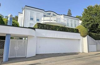 Villa kaufen in 70184 Frauenkopf, Außergewöhnliche, großzügige Villa mit Schwimmhalle, Aufzug, Traumblick - Bestlage, S-Frauenkopf