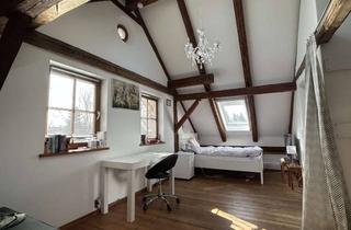 Haus kaufen in 82386 Huglfing, Charaktervolles Tuffsteinhaus am Bach in Huglfing