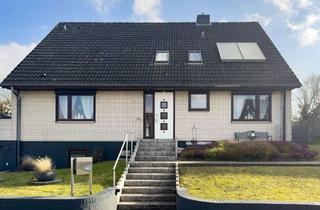 Haus kaufen in 23619 Zarpen, Wohnidylle in Zarpen: Modernisiertes Zweifamilienhaus mit viel Platz für Ihre Wohnträume