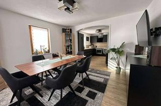 Einfamilienhaus kaufen in 72275 Alpirsbach, Laufend modernisiertes Einfamilienhaus mit Geschichte und Wohnkomfort in Alpirsbach