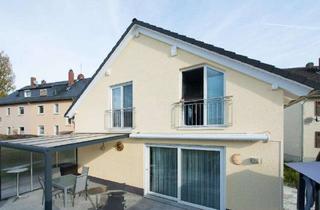 Einfamilienhaus kaufen in 65375 Oestrich-Winkel, Wunderschönes Einfamilienhaus mit Garagen und Garten