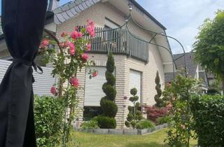 Einfamilienhaus kaufen in 59590 Geseke, Familientraum mit Kamin & Garten – großzügiges Einfamilienhaus mit 172 m² Wohnfläche