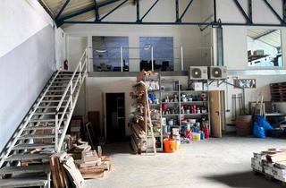 Geschäftslokal mieten in 42329 Wuppertal, Halle m. Büros u. Sozialräumen sowie Parkplätzen vor der Tür!