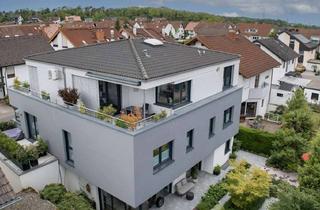 Doppelhaushälfte kaufen in 69207 Sandhausen, Repräsentative Doppelhaushälfte mit angelegtem Garten und Terrassen