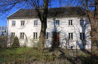 Haus mieten in Haus Busch, 41516 Grevenbroich, Repräsentatives Haus auf historischem Hof
