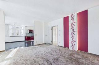 Wohnung kaufen in 08261 Schöneck, Ihr neues Zuhause: 3 Zimmer, Einbauküche & Familienkomfort in Schöneck