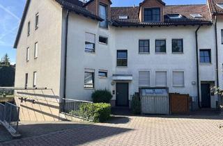 Wohnung kaufen in 65843 Sulzbach, 3-Zimmer-Dachgeschosswohnung mit Blick ins Grüne