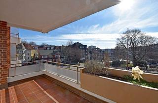 Wohnung kaufen in Am Rosenplatz 13, 21465 Reinbek, Im Herzen von Reinbek Modernisierte und top geschnittene 3-Zimmer-Wohnung mit großer Südloggia