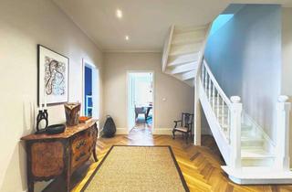 Wohnung kaufen in 76530 Innenstadt, Exklusives Dachgeschoss-Juwel im Herzen von Baden-Baden