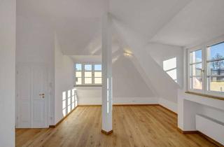 Wohnung mieten in Margaretenstr. 46, 82152 Krailling, Luxus-Refugium unterm Dach nach Altbausanierung; 1 Zi.-Wohnung