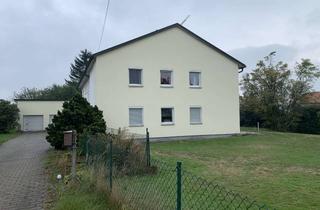 Wohnung mieten in Kapellenstr, 84508 Burgkirchen, Geräumige, sanierte 3-Raum-EG-Wohnung mit geh. Innenausstattung mit Garten und EBK