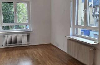 Wohnung mieten in 58452 Witten, Helle 3,5-Zimmer Altbauwohnung im Parkweg von Witten