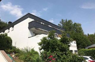 Doppelhaushälfte kaufen in 51381 Lützenkirchen, Komfortabel ausgestattete und sehr gepflegte Doppelhaushälfte mit großer Garage.