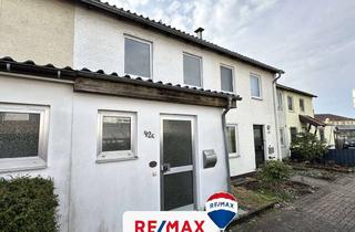 Haus kaufen in 29223 Celle, Kleines Haus mit großem Potenzial – Reihenmittelhaus zum Verwirklichen! (SY-1020-200)