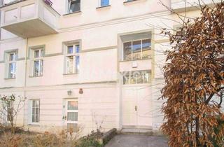 Wohnung kaufen in Herderstraße 26, 12163 Berlin, Charmante 2-Zimmer-Altbauwohnung mit großem Balkon im schönen Berlin-Steglitz