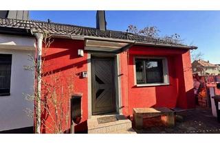 Einfamilienhaus kaufen in Minervastraße 133, 90469 Nürnberg, Nürnberg - Neuanfang ? kl. Haus für 2 Personen sucht Nachfolger