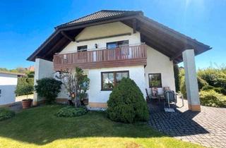 Einfamilienhaus kaufen in 95152 Selbitz, Selbitz - Gepflegtes Zweifamilienhaus, auch als Einfamilienhaus nutzbar