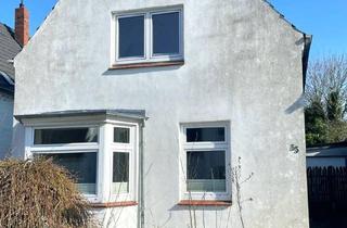 Einfamilienhaus kaufen in 25813 Husum, Husum - Charmantes Einfamilienhaus mit großem Garten nahe Stadtzentrum