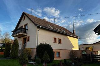 Haus kaufen in 66640 Namborn, Namborn - Großzügiges Zweifamilienhaus mit Pool, Klimaanlage