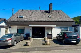 Haus kaufen in 57078 Siegen, Siegen - Gepflegtes Dreifamilienhaus in ruhiger Grünlage in Siegen