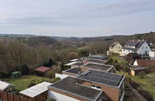 Wohnung kaufen in 72124 Pliezhausen, Schöne, geräumige 2,5-Zimmer-Wohnung mit Ausblick in Pliezhausen