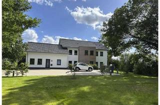 Wohnung mieten in Kirchplatz, 49545 Tecklenburg, Maisonette-Wohnung mit zweieinhalb Zimmern sowie Terasse und EBK