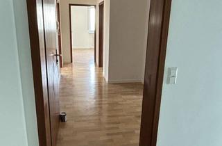 Wohnung mieten in 73329 Kuchen, Freundliche, modernisierte 4-Zimmer-Wohnung mit Balkon in Kuchen