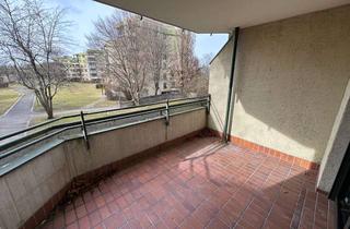 Wohnung mieten in Drosselweg, 82061 Neuried, So viel Platz! 4 Zimmer mit Balkon und mit riesigem Wohnzimmer