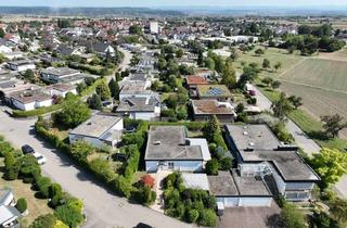 Haus kaufen in 71083 Herrenberg, Wohnen auf einer Ebene - Gepflegter Bungalow mit großem Garten in Herrenberg-Oberjesingen