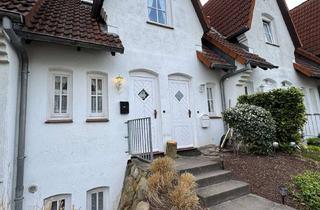 Reihenhaus kaufen in 23743 Grömitz, ++ EIN HAUS - ZWEI WOHNEINHEITEN ++ Charmantes Reihenhaus in ruhiger, grüner und strandnaher Lage!